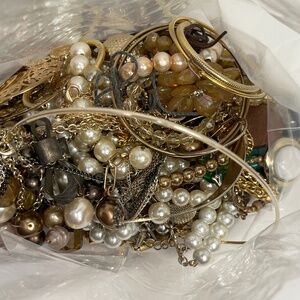 Over 3lb lot gold & brass tone CRAFT costume jewelry - earrings, necklaces- Read